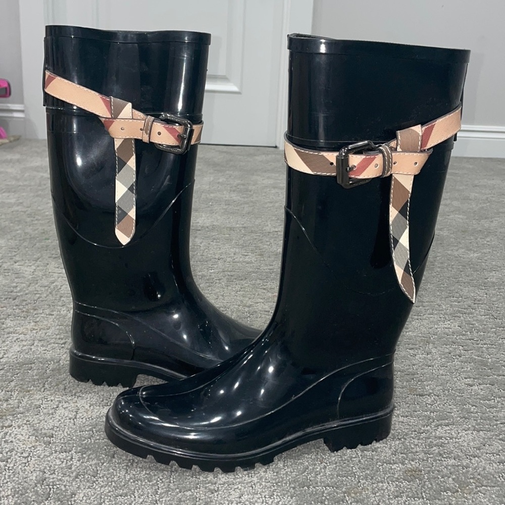 Burberry Rainboots